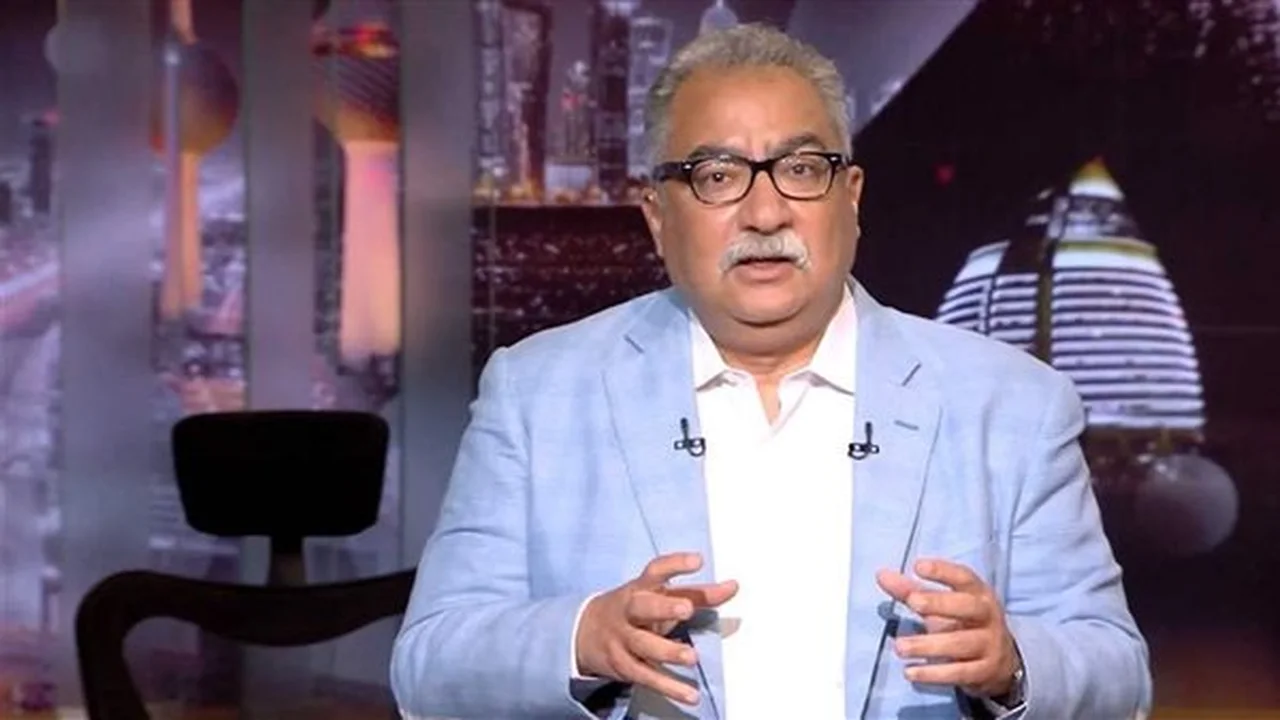 انتقادات حادة.. إبراهيم عيسى يصف التعديل الوزاري الجديد بالارتباك والعشوائية في إدارة الدولة